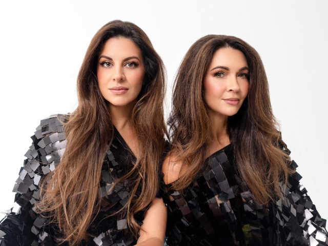 Slinkee Minx Celebrate 21 Years Of 'Summer Rain'