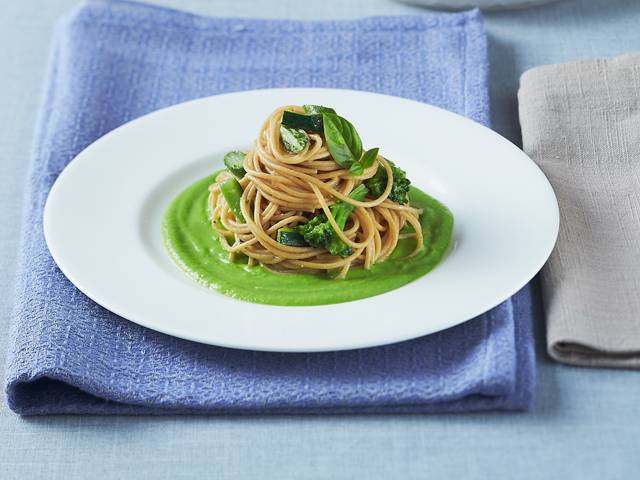 Whole Grain Spaghetti with Green Vegetable