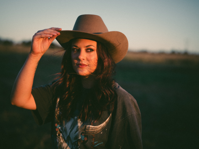 Taylor Moss Comes Back Up For Air With Bold New Single 'Breathe'