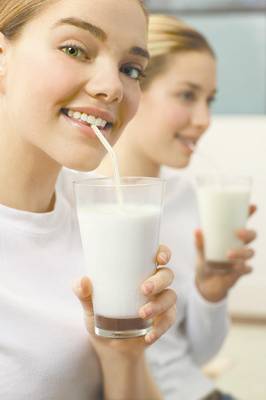 High Dairy Intake during Teens May Reduce Diabetes Risk