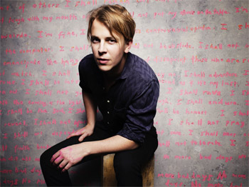 Tom Odell Wrong Crowd