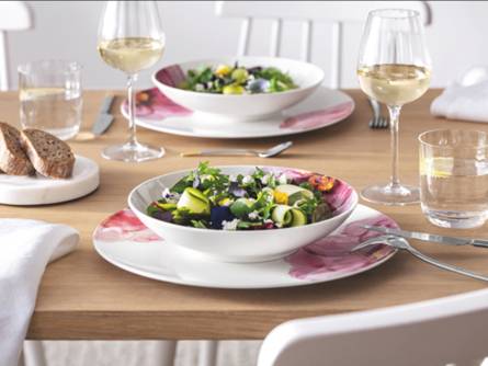 Villeroy & Boch Rose Garden dinner setting