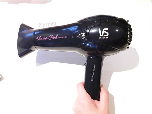 VS Sassoon's Power Of Pink Style Express Retractable Cord 2000 Watt Hairdryer