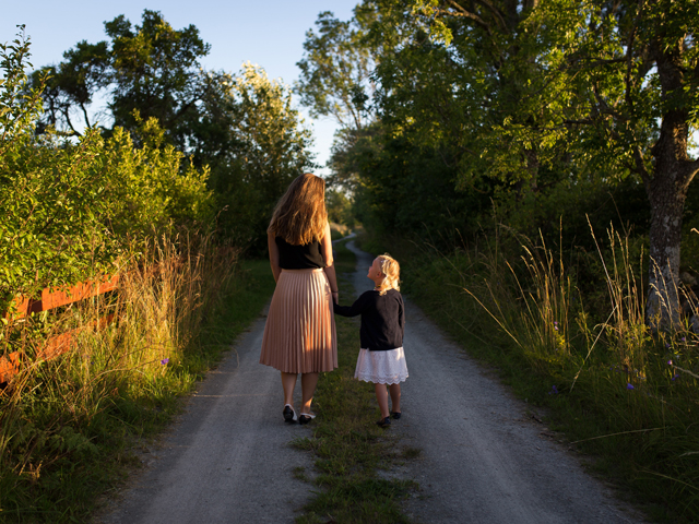 Parents' Fear Of Judgement A Barrier To Kids Walking To School