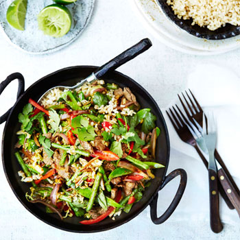 Beef Stir-Fry with Garlic, Ginger, Chilli and Basil