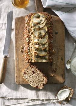 Spiced Yoghurt Banana Cranberry Bread